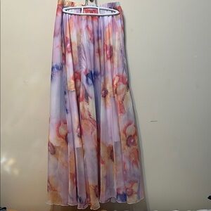 NWOT- Pink and Purple Pleated Maxi Skirt for Resort Wear. Size M/L